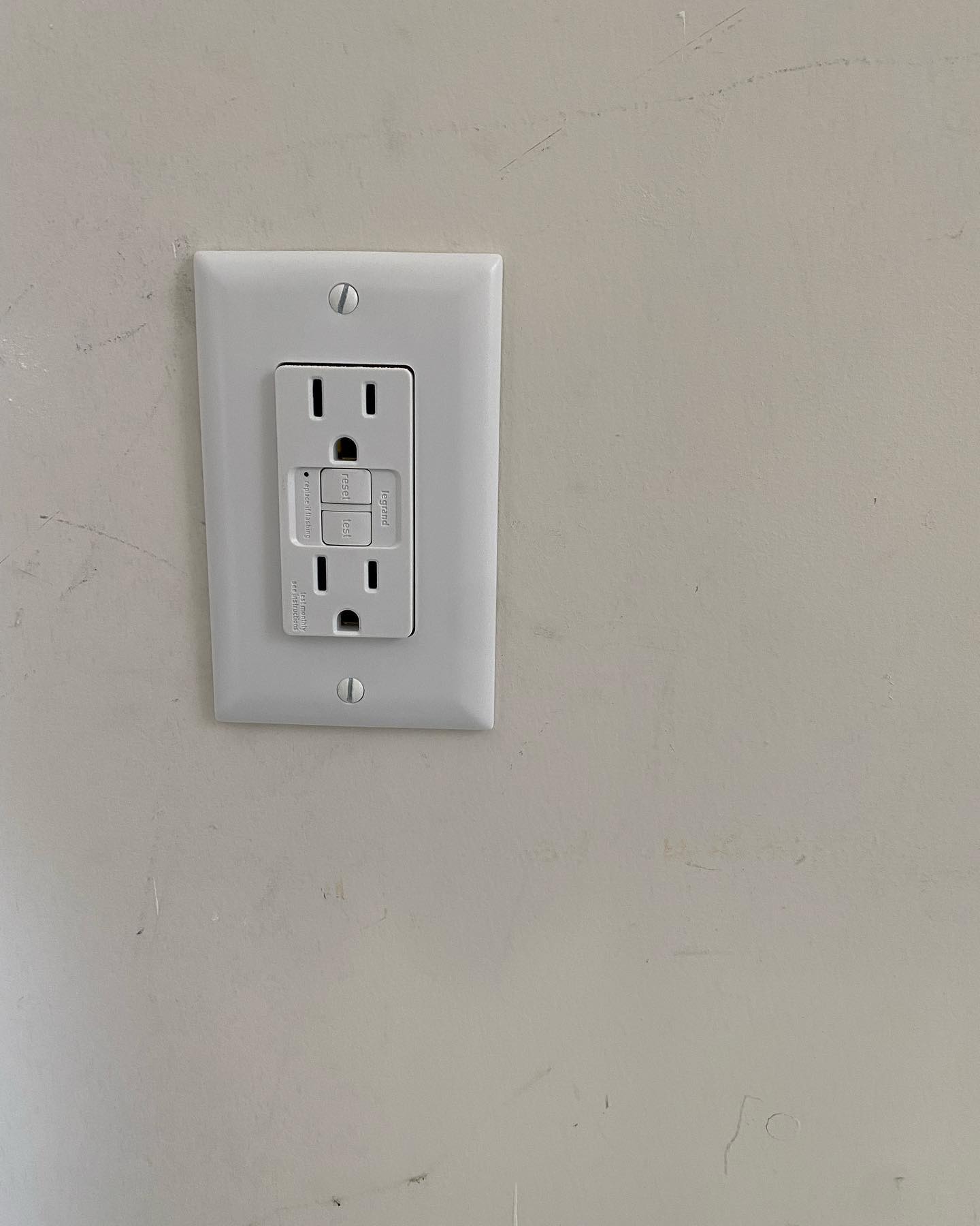 service-image